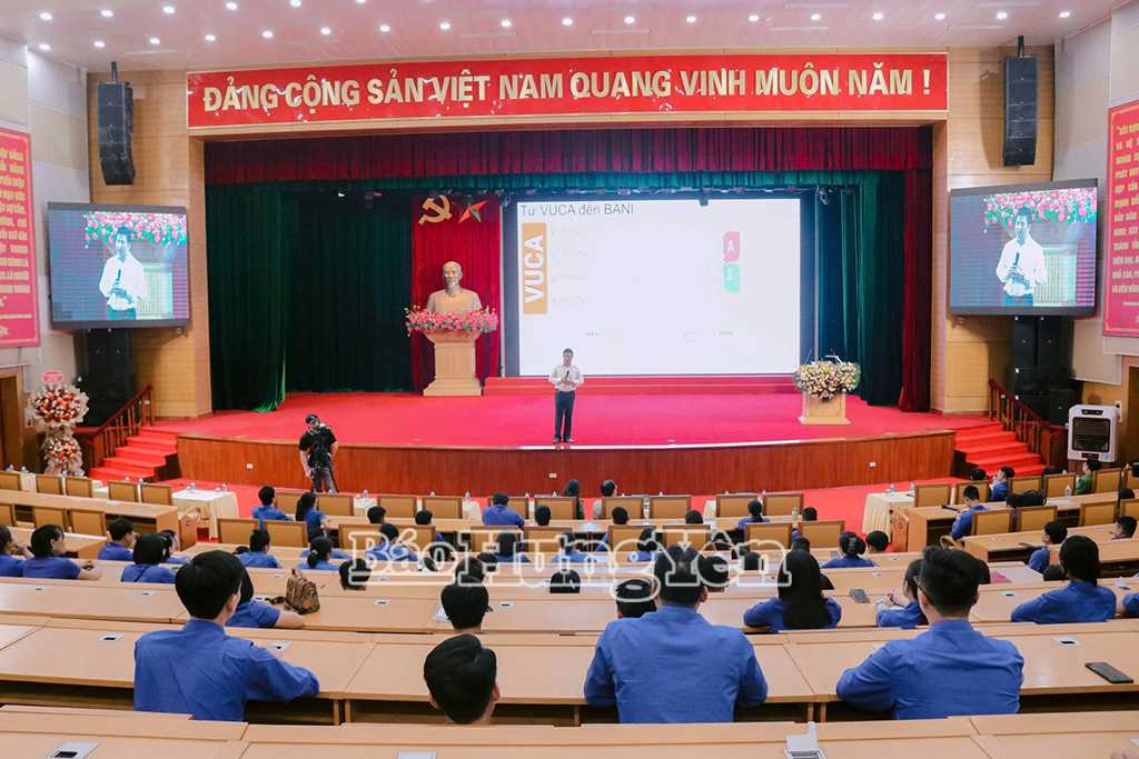 Nâng cao năng lực chuyển đổi số, kỹ năng số và an ninh mạng cho đoàn viên thanh niên